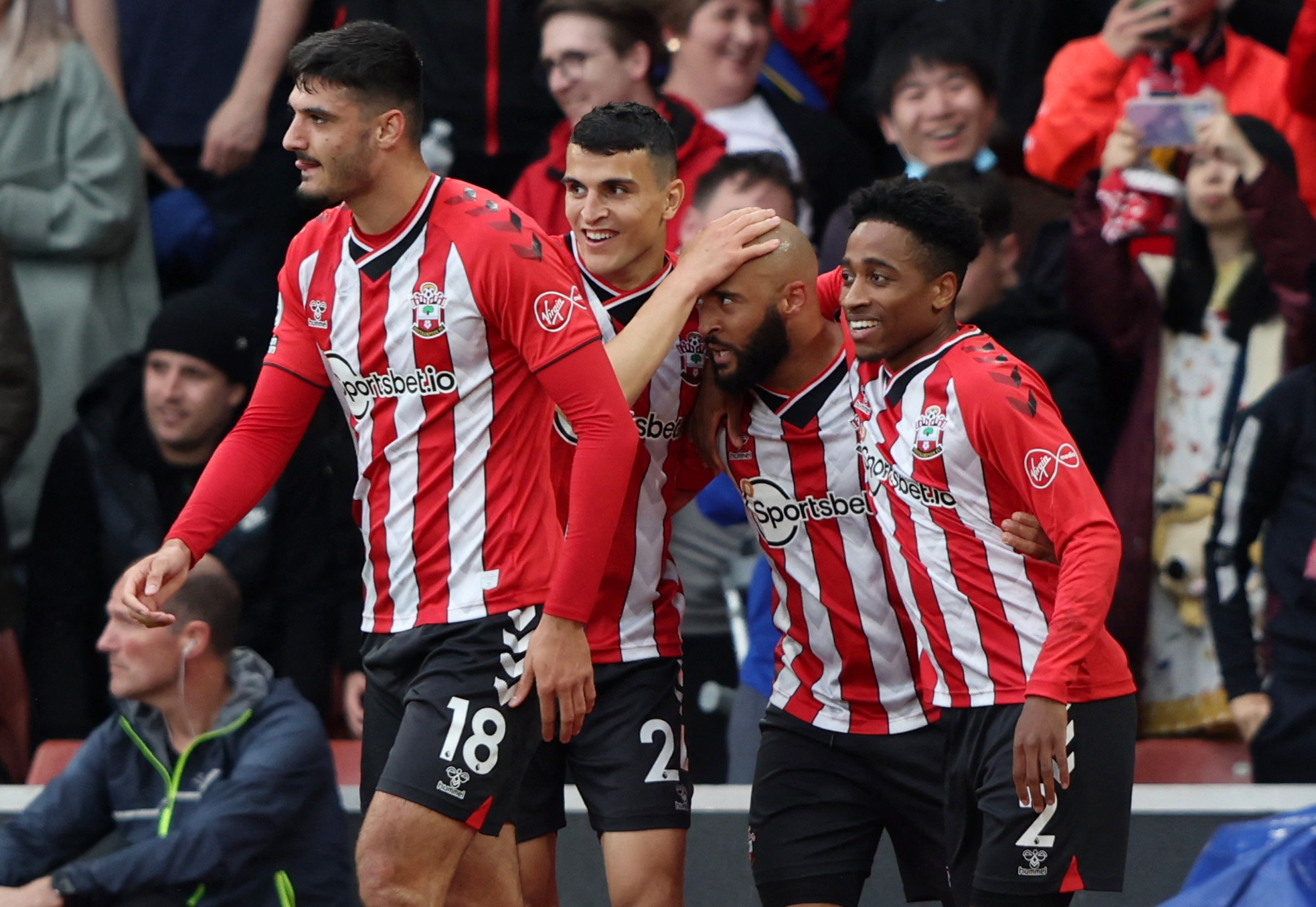 杰拉德·马丁：看了皇马比赛但意义不大，因为黄潜也紧追不舍（杰拉德·马丁：皇马战况参考有限，黄潜仍步步紧逼）