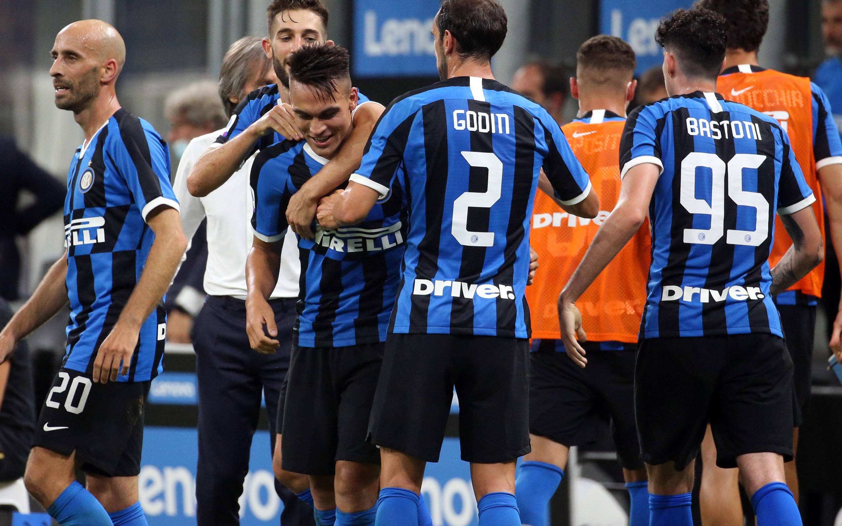 利物浦萨拉赫任意球破门锁定胜局（萨拉赫任意球建功助利物浦锁定胜利）