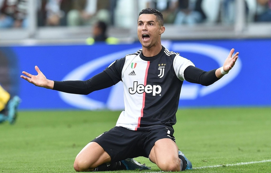 半场数据：皇马9射门4射正，塞尔塔上半场仅2脚射门（上半场数据：皇马9次射门4次射正，塞尔塔仅2次射门）