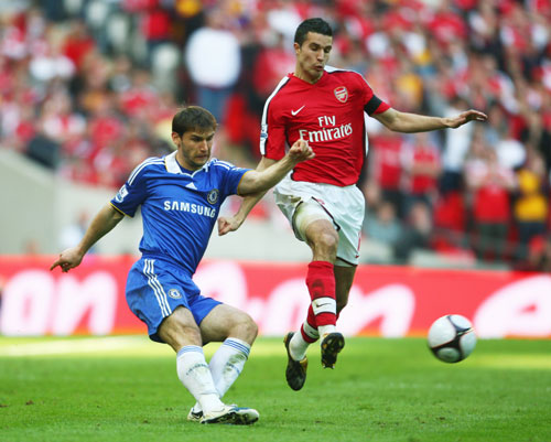 杜克兰特连续得分，全队士气高涨（杜克兰特连取分，全队士气飙升）