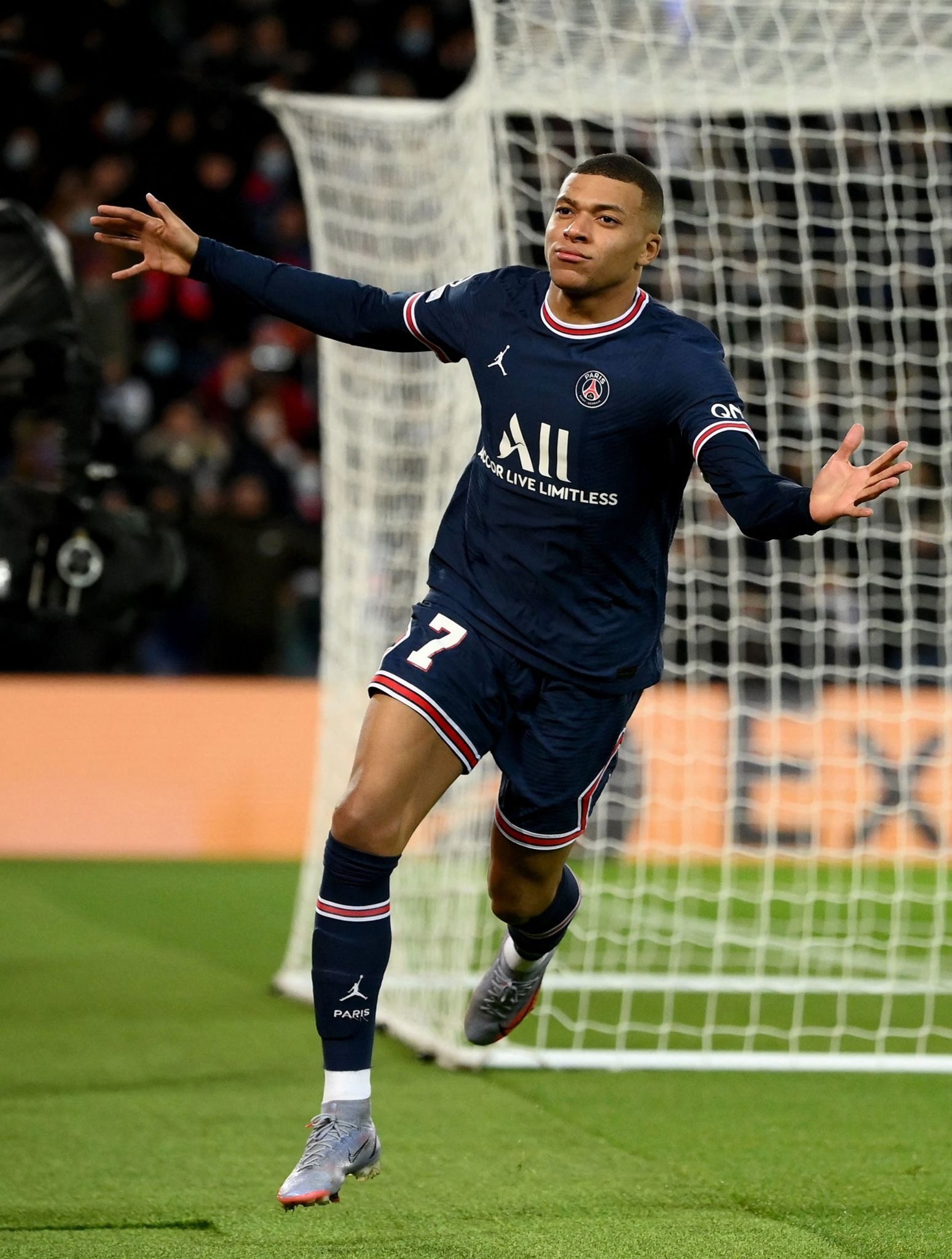 迪巴拉来博卡？帕雷德斯：我们期待他来，但不会干涉他的决定（迪巴拉将投博卡？帕雷德斯：盼其加盟，决定权在他）