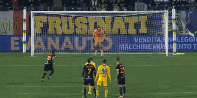 博洛尼亚主帅：球队没有感到焦虑，孔蒂的执教生涯一直很成功（博洛尼亚主帅：球队心态稳定，孔蒂的执教生涯堪称成功）