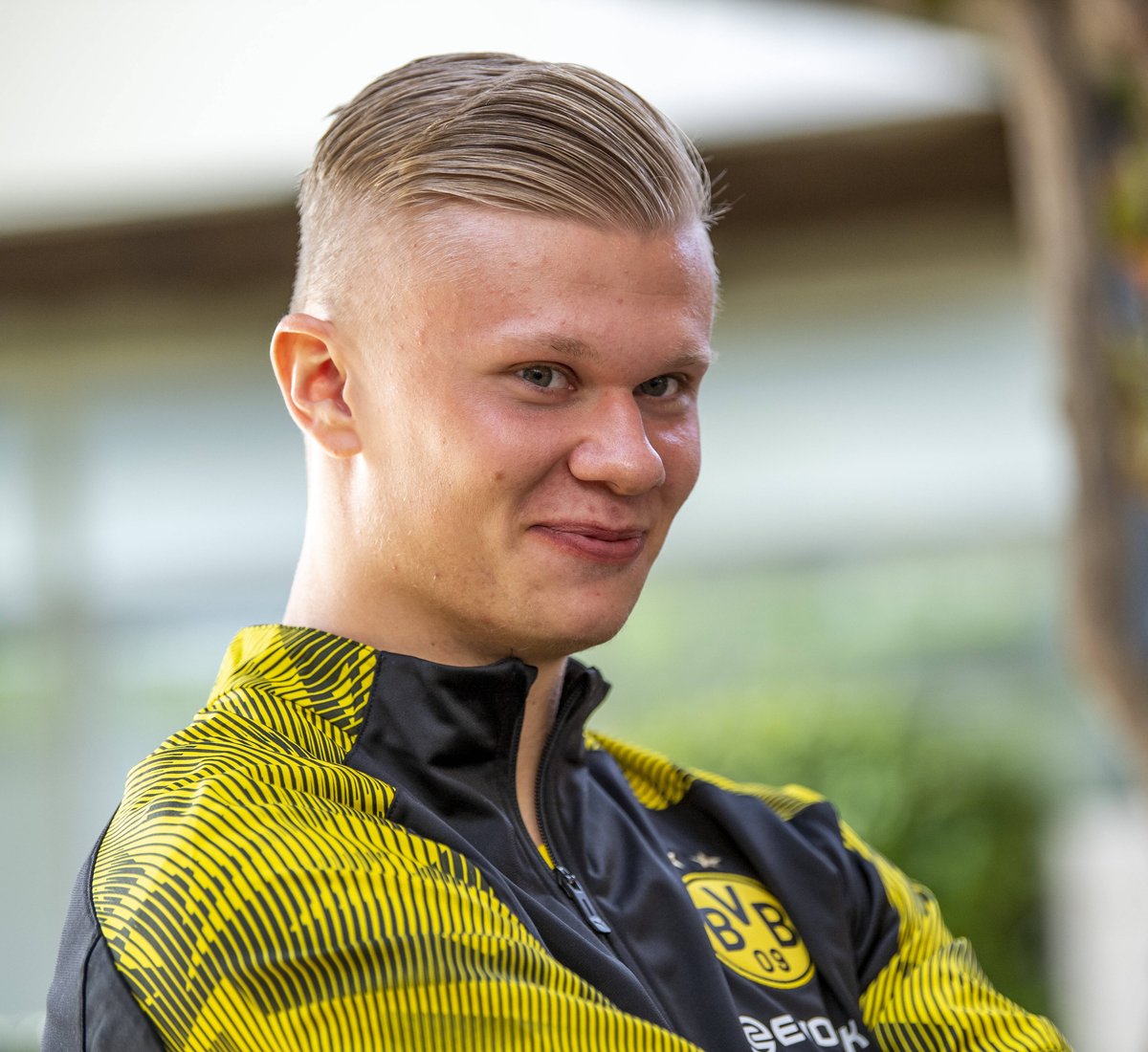 16队参与的乌兹别克斯坦超：中亚规模最大的顶级足球联赛（乌兹别克斯坦超级联赛：16队角逐的中亚最大顶级足球赛事）