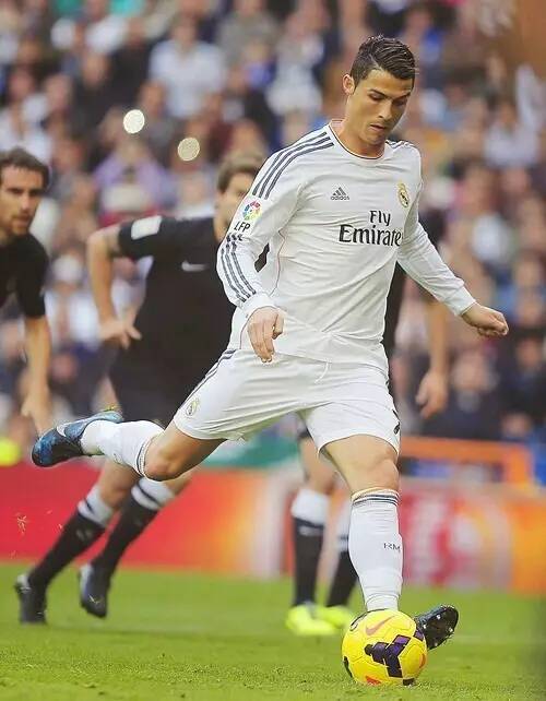 每体：西甲启动2027-32赛季在西班牙的电视转播权拍卖（每体：西甲开启2027-2032赛季西班牙本土电视转播权拍卖）