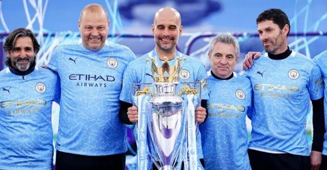 鲁媒：陈泽仕和依木兰今天抵达成都，参加U22国足的训练备战（鲁媒：陈泽仕、依木兰今日抵蓉，随U22国足展开备战集训）