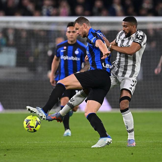 U18国足11月集训名单：魏祥鑫入选，海外球员谢初筠在列（U18国足11月集训名单公布：魏祥鑫上榜，旅外球员谢初筠在列）